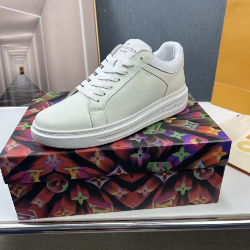 l**is V*t*n sneakers